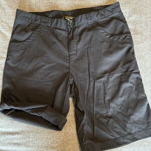 Cloudveil men’s performance shorts‎ . Stretch and adjustable Black size XL